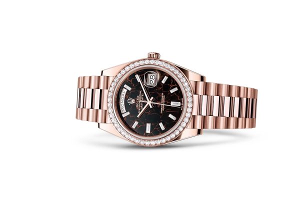 DAY-DATE 40-（Oyster, 40 mm, Everose gold and diamonds）