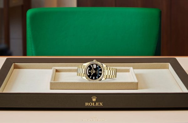 DAY-DATE 40-（Oyster, 40 mm, yellow gold）