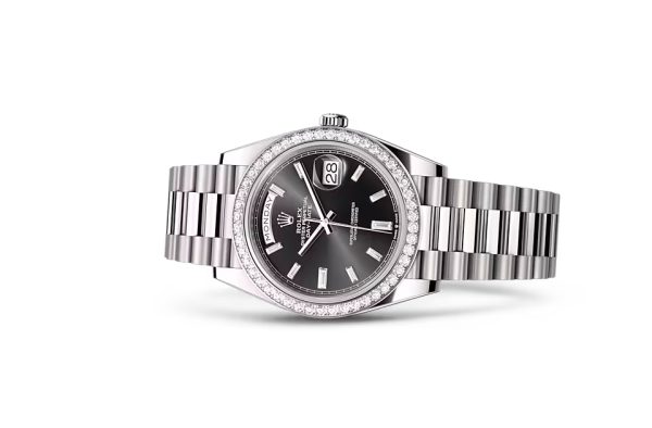 DAY-DATE 40-（Oyster, 40 mm, white gold and diamonds）