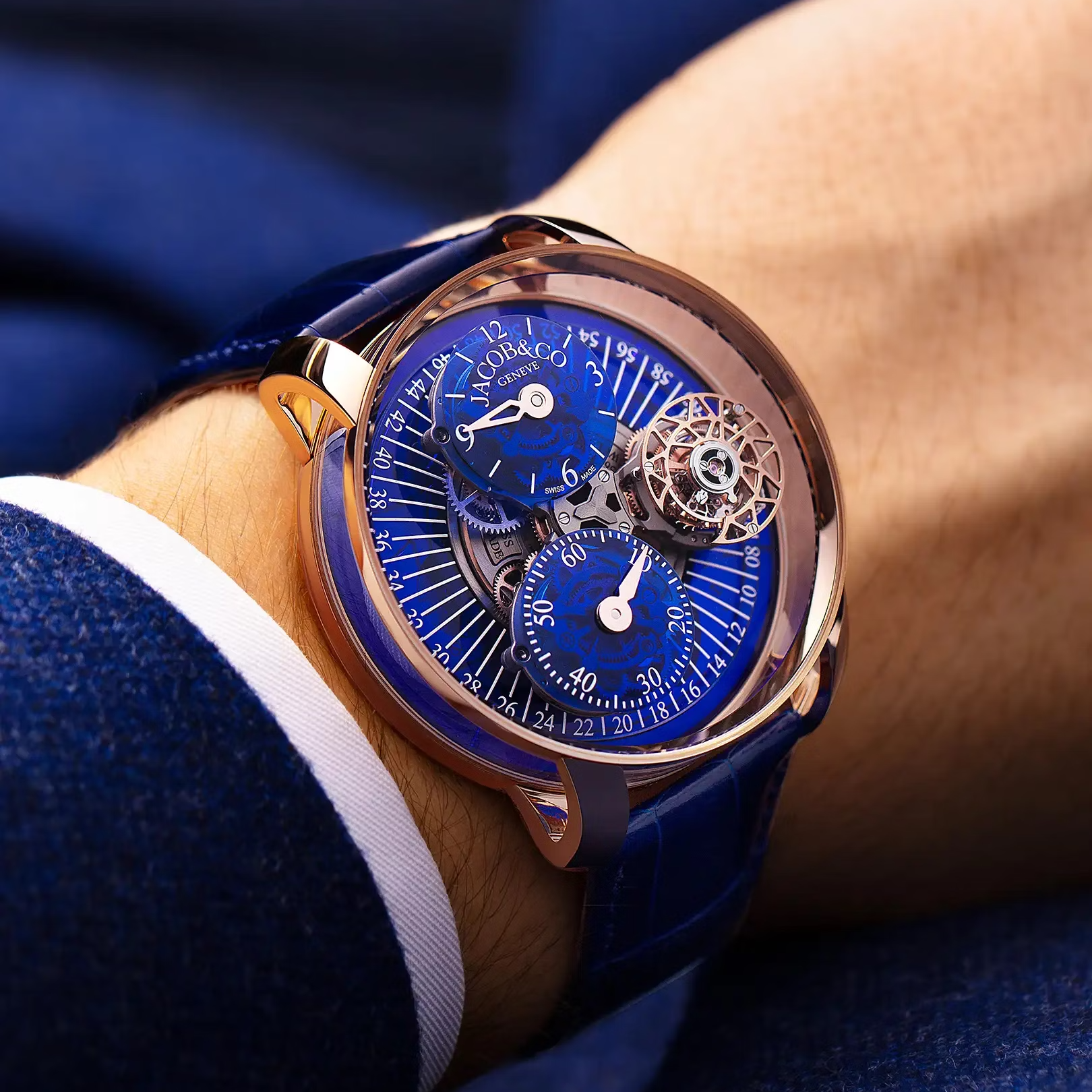 Jacob & Co Astronomia R??gulateur 43mm Rose Gold, Sapphire Manual Winding AR200.40.AA.AA.A - Image 2