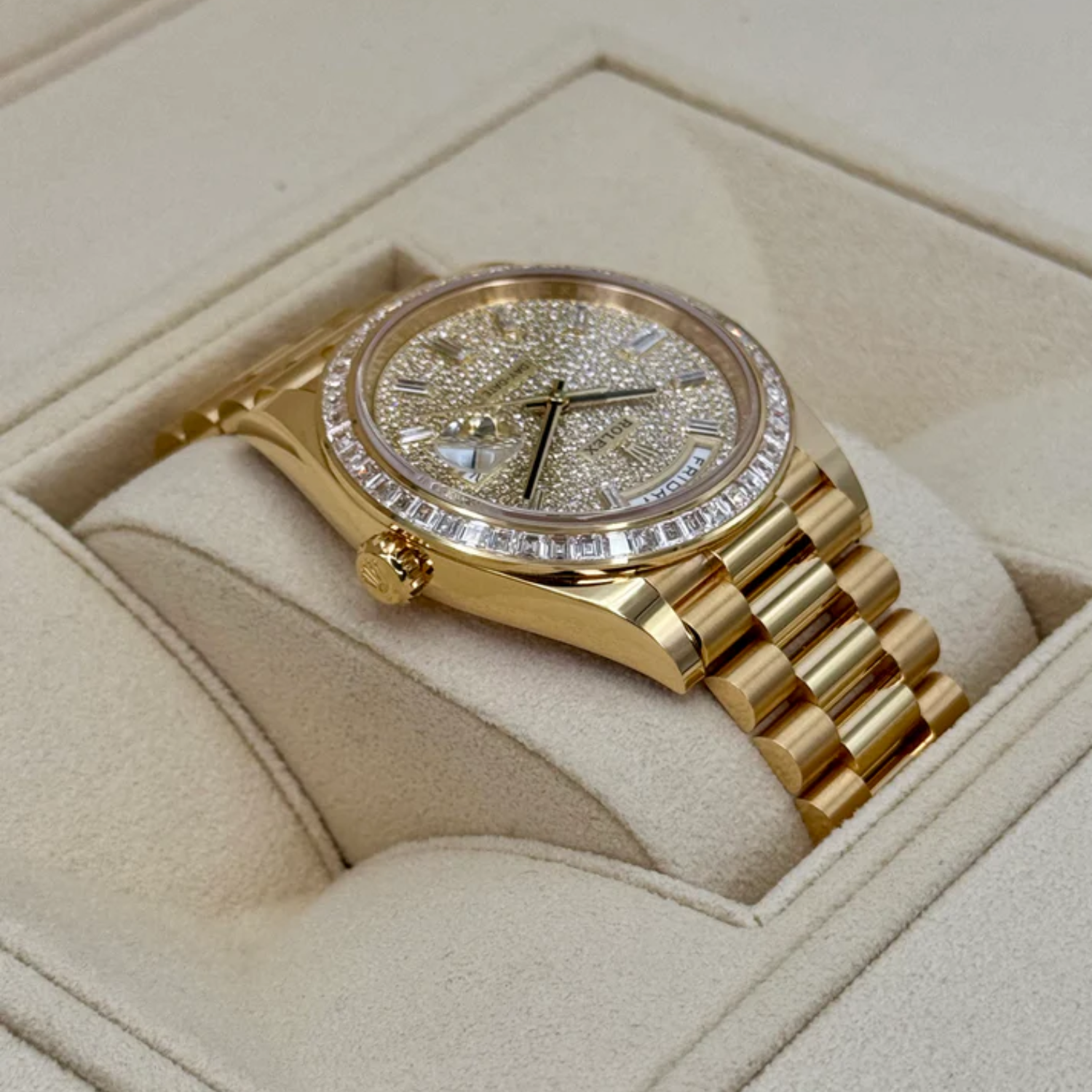 Rolex Day-Date 40mm 18K Yellow Gold Champagne Diamonds Dial 228398tbr-0036 - Image 5