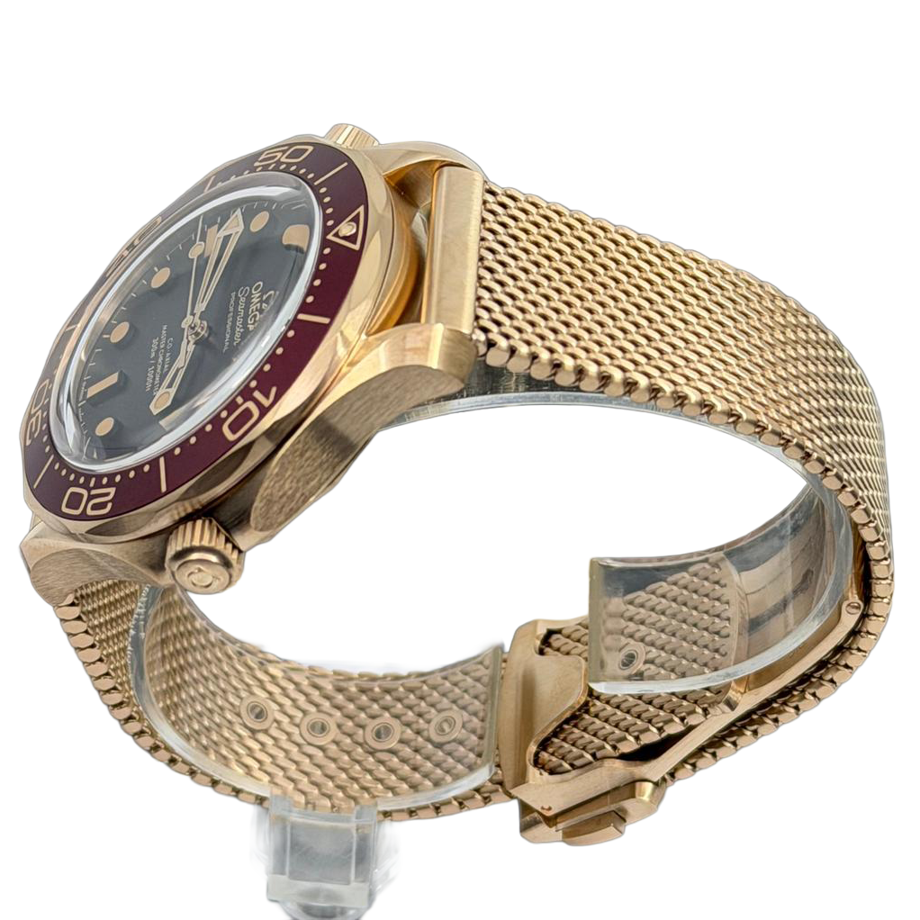 Omega Seamaster 42mm Diver 300M New 2026 Master Chronometer Gold - Image 6