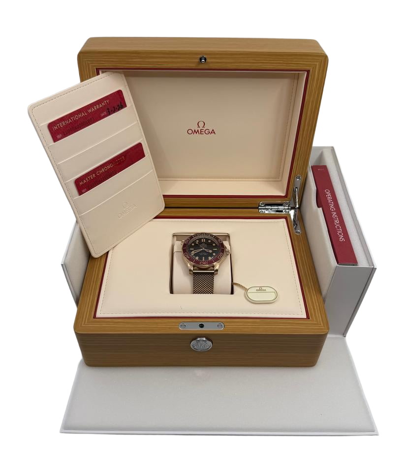 Omega Seamaster 42mm Diver 300M New 2026 Master Chronometer Gold - Image 10
