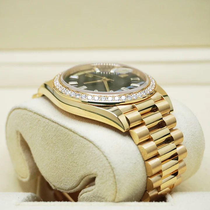 Rolex Day-Date 40 Presidential 228348RBR Diamond Bezel Baguette Onyx Dial - Image 6