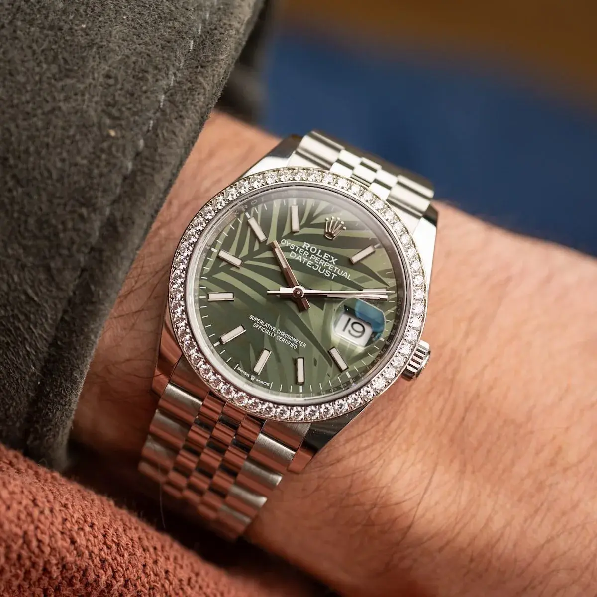 Rolex Datejust 36 M126284RBR-0039 ?C Olive Green Palm Motif Dial Diamond Bezel - Image 2