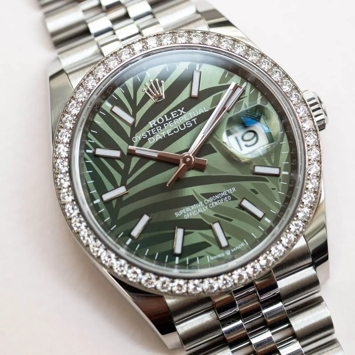 Rolex Datejust 36 M126284RBR-0039 ?C Olive Green Palm Motif Dial Diamond Bezel - Image 5