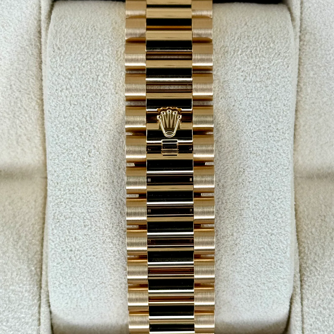 Rolex Day-Date 40 228348RBR Yellow Gold Diamond Bezel White Dial - Image 9
