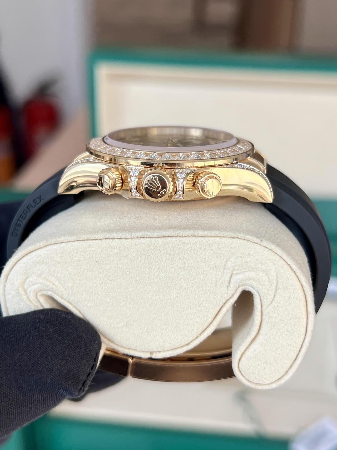 Rolex Cosmograph Daytona Oyster, 40mm, yellow gold and diamonds Reference 126538TBR - Image 5