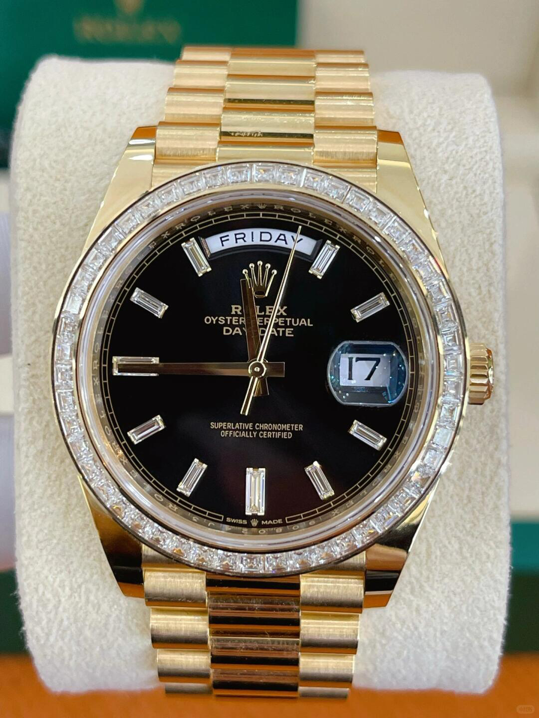 Rolex Day-Date 40mm Yellow Gold Onyx Baguette Diamond Dial Baguette Bezel m228398tbr-0001 - Image 2