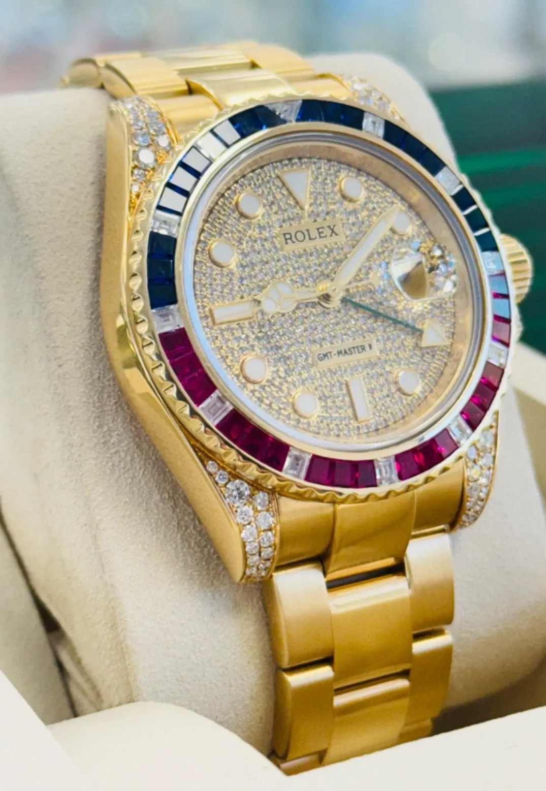 Rolex GMT-Master II 40mm Yellow Gold Pepsi Bezel Diamond Set Watch 116718LN - Image 4