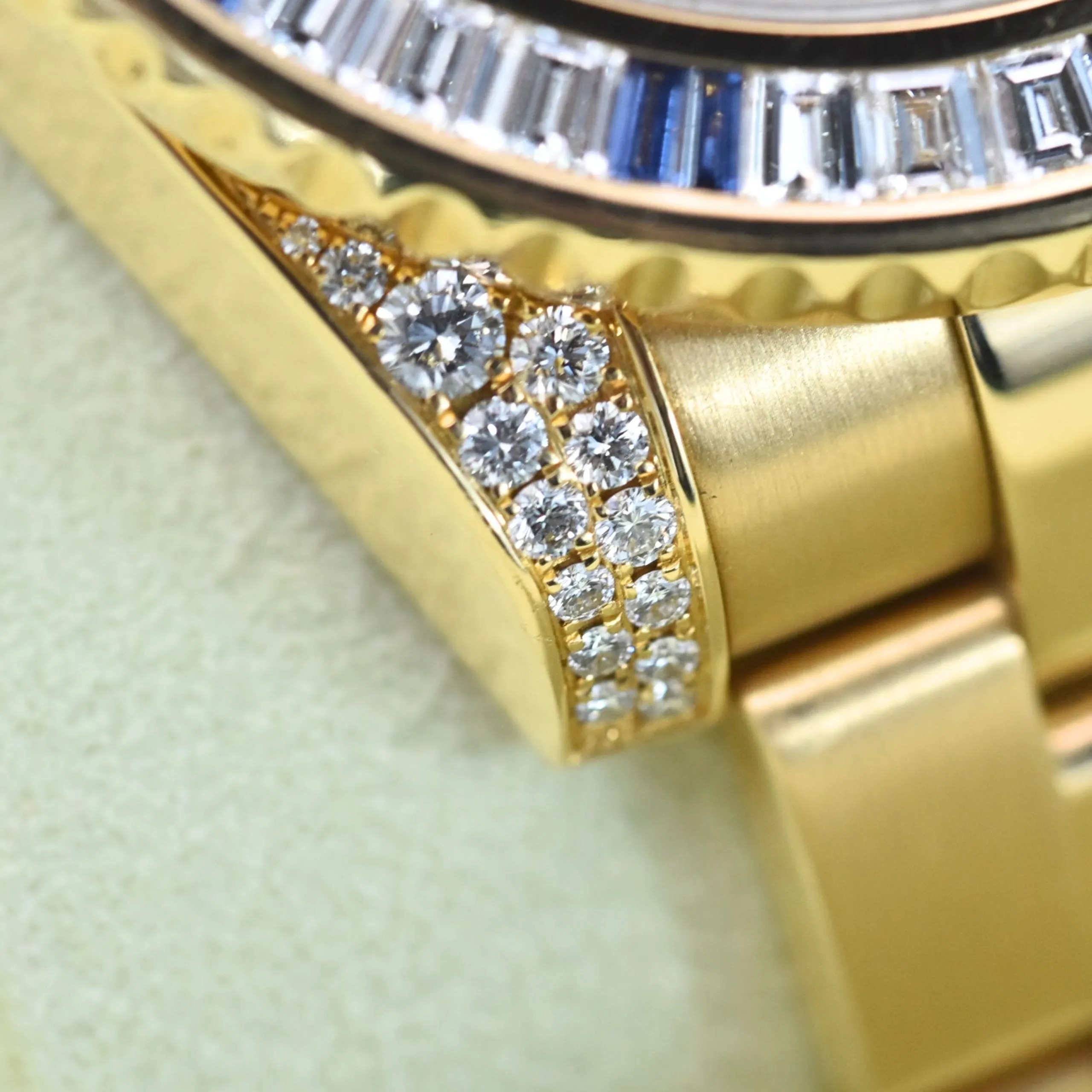 Rolex GMT-Master II 116758SARU Pave Diamond Dial 40mm - Image 5