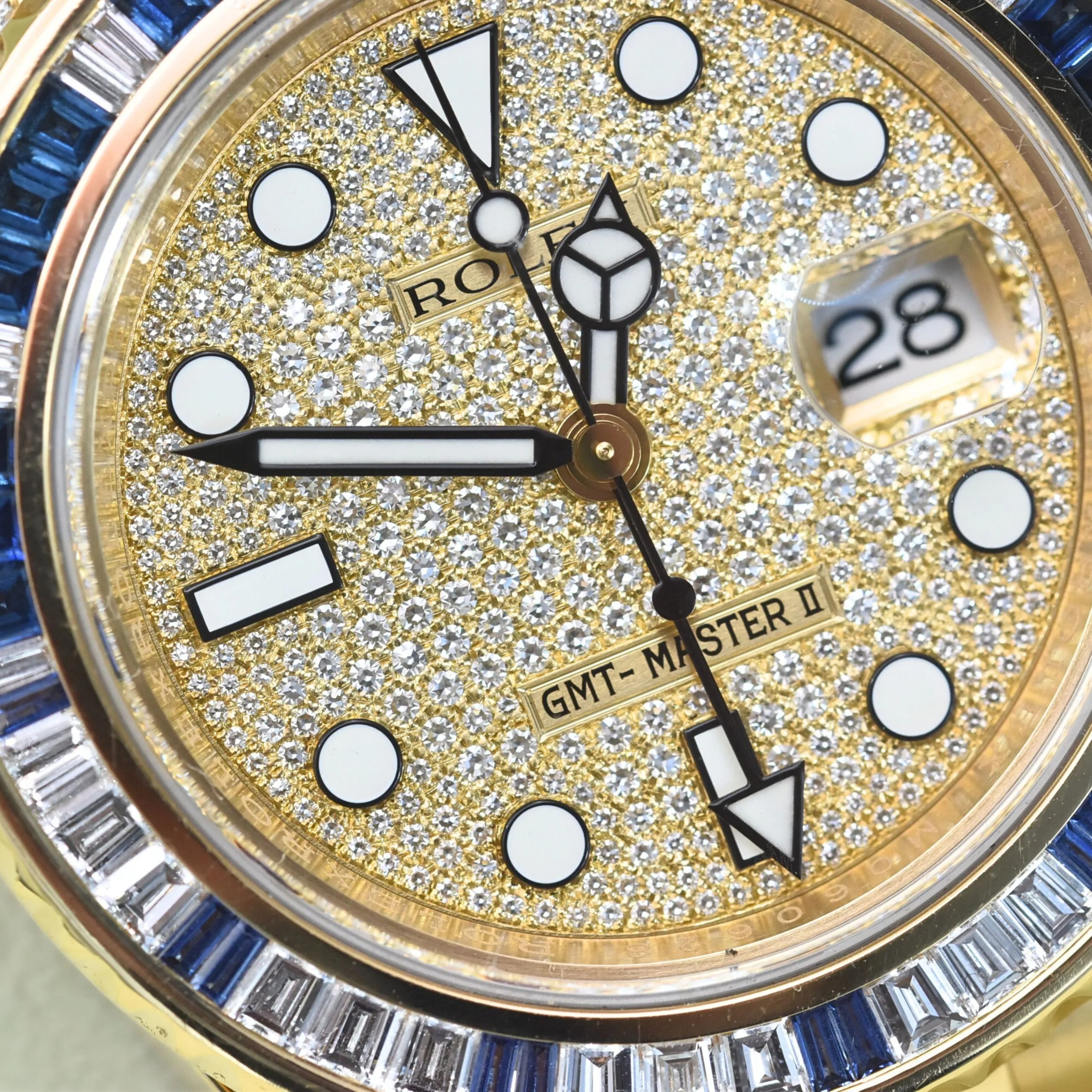 Rolex GMT-Master II 116758SARU Pave Diamond Dial 40mm - Image 6