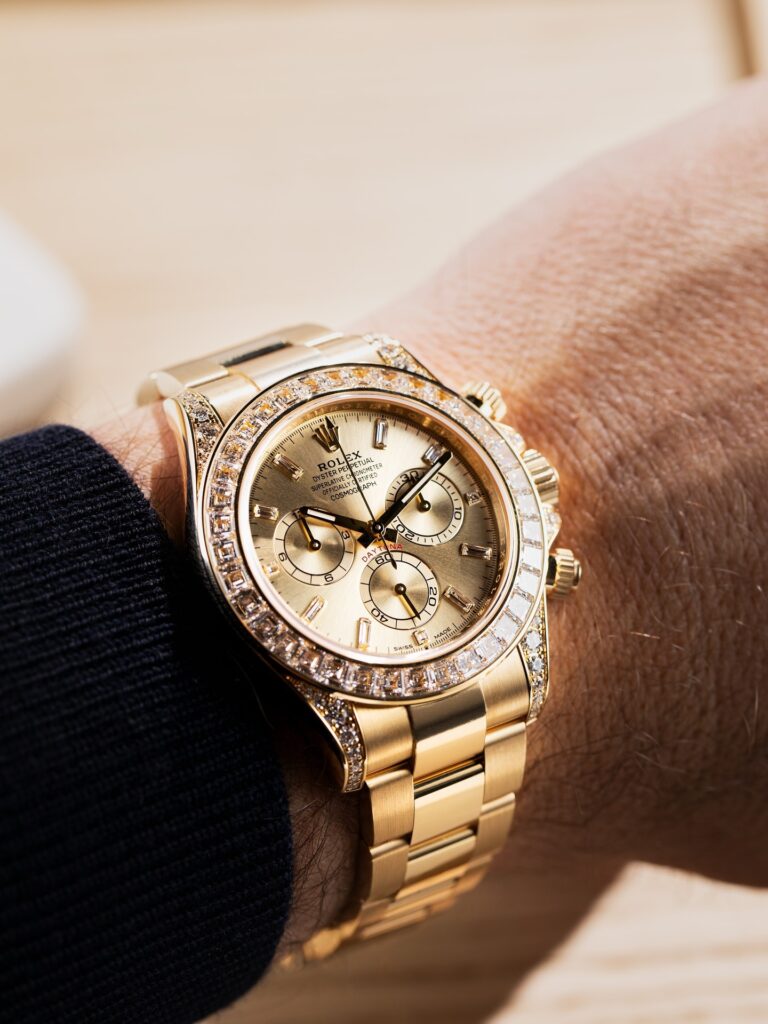 Rolex Daytona 18K Yellow Gold Gold Sundust Dial Diamond Bezel Oyster Bracelet 40 mm 126598TBR - Image 6