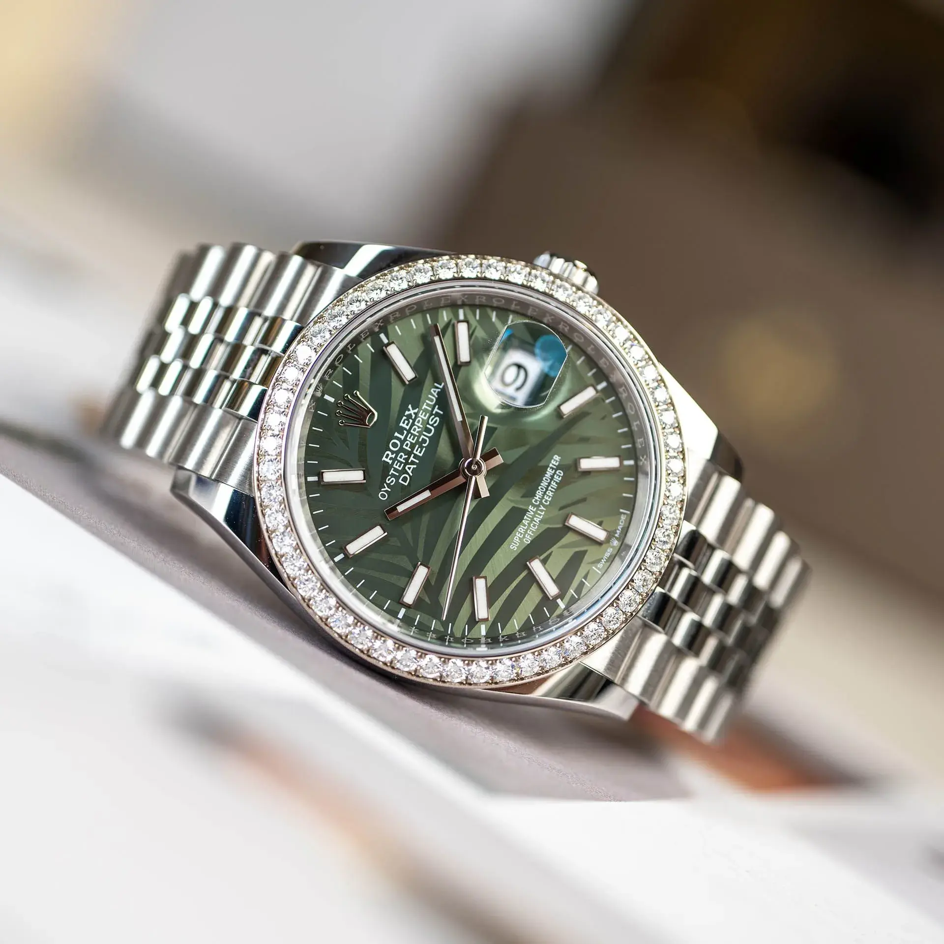 Rolex Datejust 36 M126284RBR-0039 ?C Olive Green Palm Motif Dial Diamond Bezel - Image 4