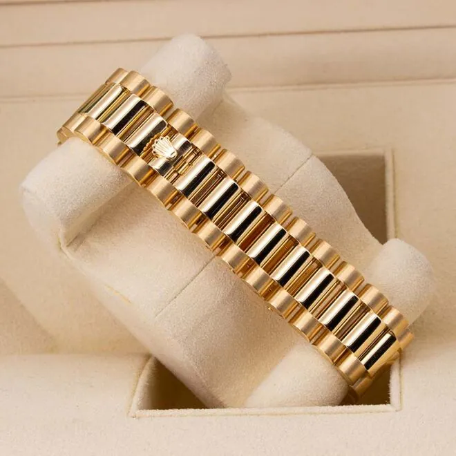 Rolex President Day-date II 41mm 218348 18k Yellow Gold Baguette Diamond & Ruby Dial - Image 7